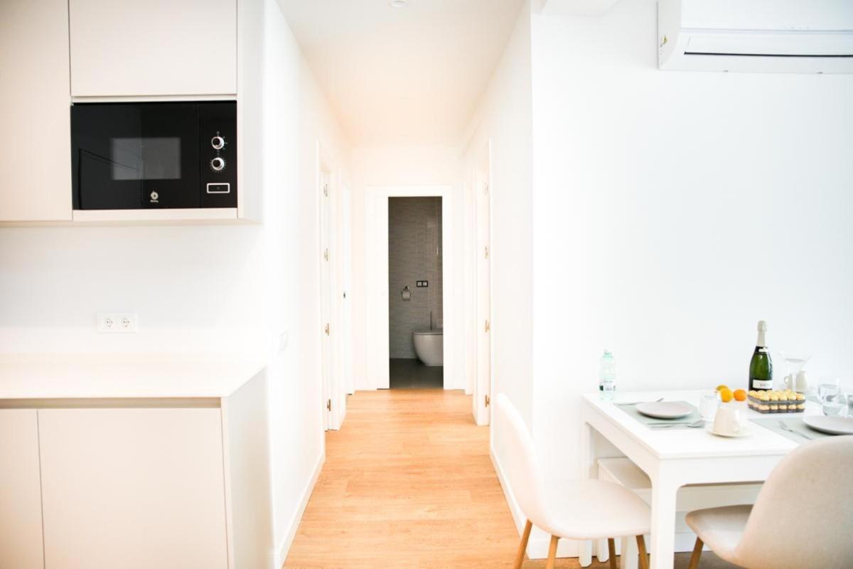 Family Apartment In The Malaga City Center Exterior foto