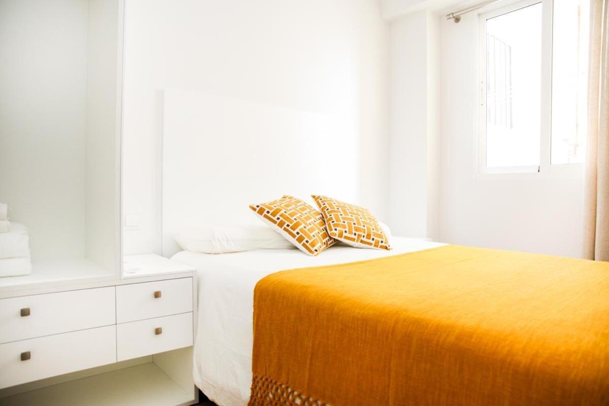 Family Apartment In The Malaga City Center Exterior foto